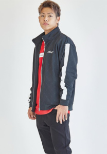 โคตะ-มิอุระ-นักมวยพรีเซนเตอร์