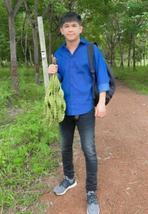 เนเงิน-เจตริน-เสื้อน้ำเงิน