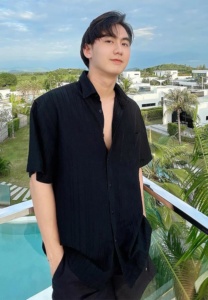 mrakmark-เสื้อเชิ้ตดำ