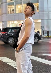 Flookker-เน็ตไอดอลกล้ามแน่น