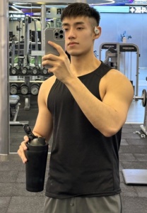 liangguai นายแบบฟิตหุ่น