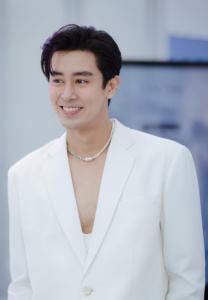 มิล-ศรุต-นักแสดงยิ้ม