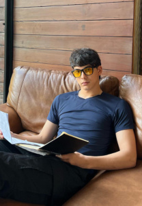 โดม-เพชรธำรงชัย-นายแบบใส่แว่น