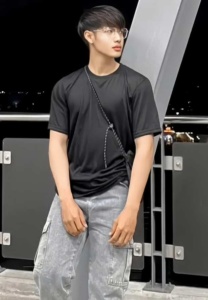 mark-reimystic9-เน็ตไอดอลยืนชิว