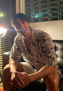 Best.noratape-เสื้อลาย