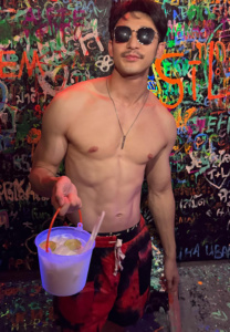 Pakin-Jaihong-ใส่แว่นดำ