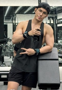 TAKA-เข้ายิม TAKA-เข้ายิม