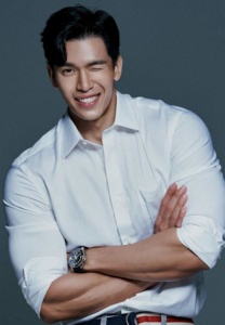 Chaiwat-Songsiriphan เสื้อเชิ้ต