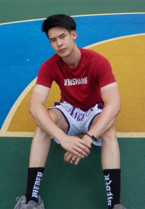 Sukrit-Cnw-เสื้อแดง