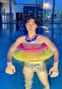 Cesandro-kim-ว่ายน้ำ Cesandro-kim-ว่ายน้ำ