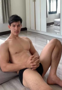 Phanuwat-เน็ตไอดอลหุ่นดี