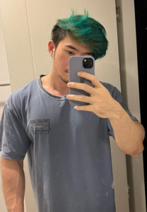 Pasit-Charoensuk-เสื้อเทา