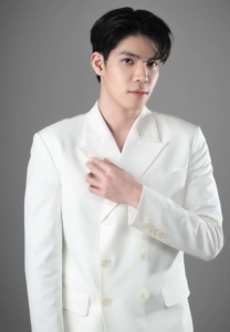 Chaiwat-Phat-ลุคเท่