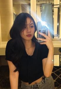 Gene Monthana-นางแบบเซลฟี่ Gene Monthana-นางแบบเซลฟี่