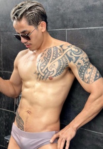 Vibol-Pich-Tip-ใส่แว่น