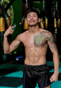 นาวาเอก-ส.สมหมาย-ข่ายมวย นาวาเอก-ส.สมหมาย-ข่ายมวย