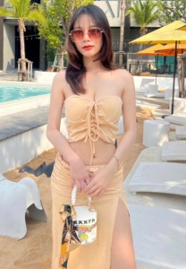 Miw-Thanyaporn-ใส่แว่น