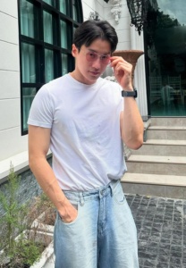 Narinthorn-Pomlakthong-เสื้อยืดขาว