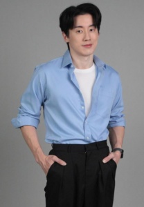 Narinthorn-Pomlakthong-เสื้อเชิ้ตฟ้า