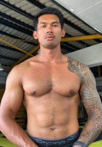 Tum-Usabai-ชายหนุ่ม Tum-Usabai-ชายหนุ่ม
