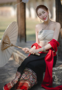 Kritiya-Saensri-สาวหวาน