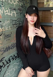 Nantine-Pongboonjan-hat Nantine-Pongboonjan-hat