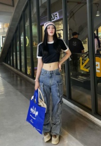 Ployly-เท่เกิน Ployly-เท่เกิน