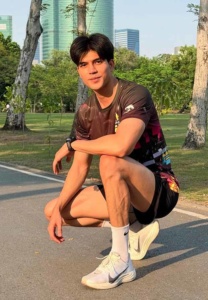 Tor-Surasak-นักวิ่ง