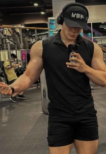 Radityo-Wahyun-เซลฟี่ Radityo-Wahyun-เซลฟี่