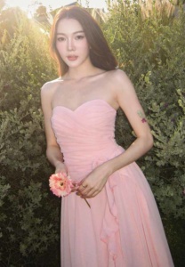 Talaysine-Earnvilai-สาวชุดเดรส Talaysine-Earnvilai-สาวชุดเดรส