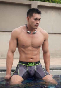 Boonyarich-Jay-เล่นน้ำ-gumpun