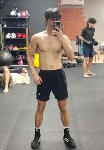 Superjeng-เข้ายิม