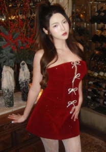 Winnie-ชุดแดง