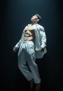 Apicha Amp-018-Stunning