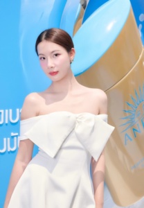 K.Chokejindachai-002-Gorgeous