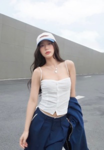 Punch-003-Charming Punch-003-Charming