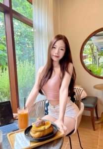 May_246-003-Delightful