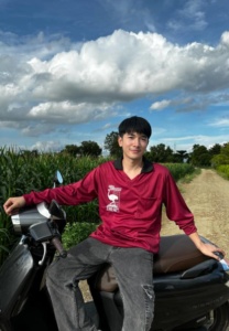 Toey Pakawat-008-Amazing