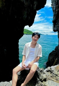 Toey Pakawat-019-Fabulous