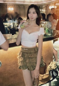 Korakod Komonwit-016-Adorable