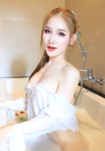 Jernny Pasicha-012-Charming