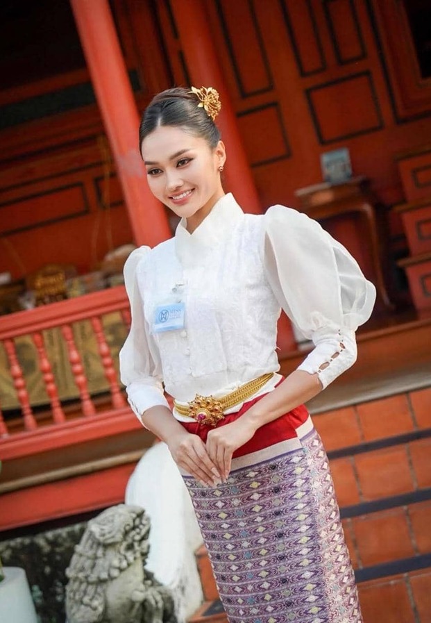 กานต์ธีรา เตชะภัทรธนากุล ในชุดไทย