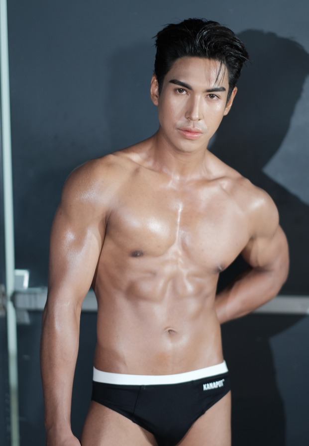 Nontawat Somnet นนทวัฒน์ สมเนตร ในลุคฟิตเนสสตูดิโอ อวดมัดกล้ามและสรีระสุดเพอร์เฟกต์